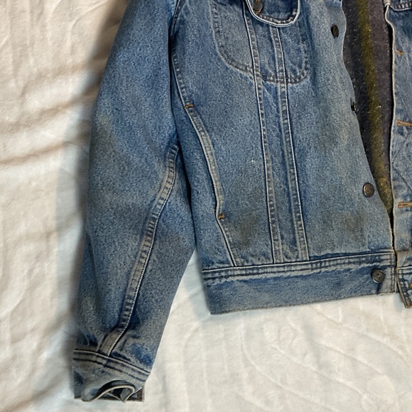 Vintage Blue Denim Jacket with Quilted Lining - Picture 3 of 9